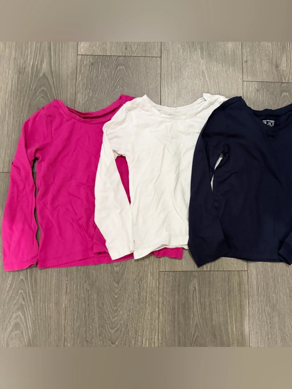 Bundle of 3 long sleeve tees. Size 3T